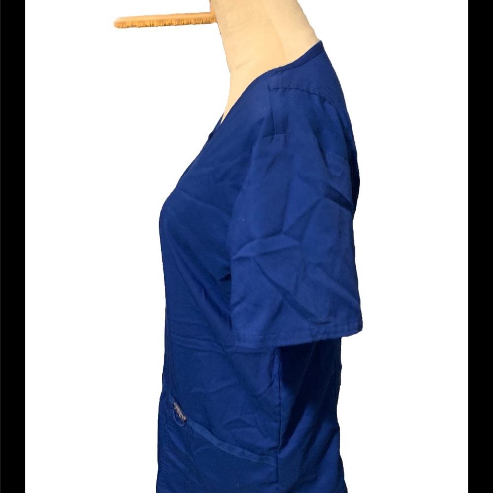 Cherokee Revolution Scrub Top Royal Blue Size Medium - Picture 2 of 4
